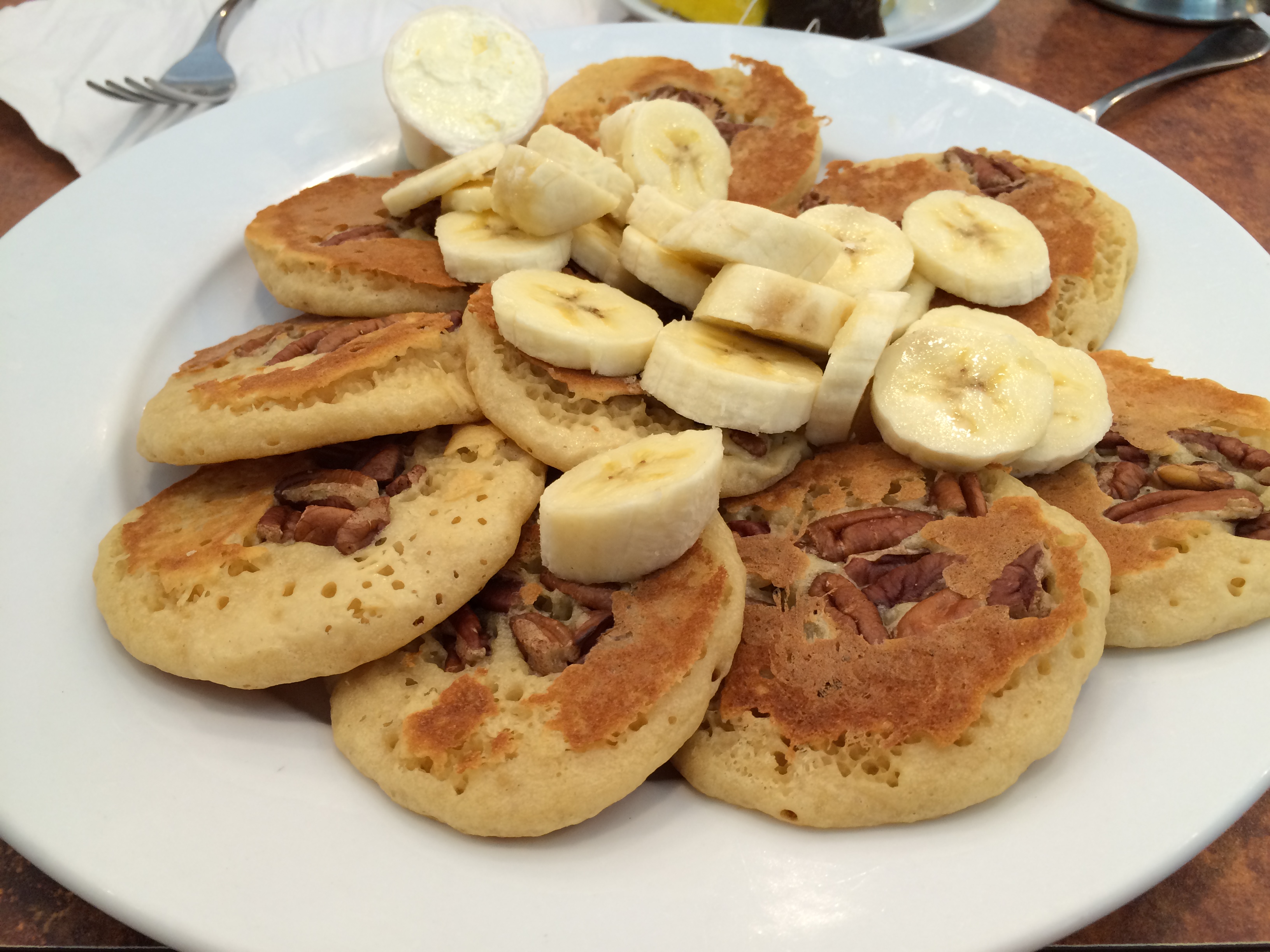 Ten Dollar Pancakes with pecan and banana